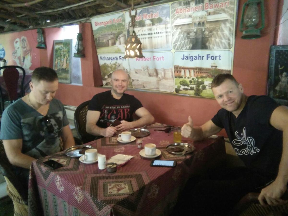 Chit Chat Guest House Dzsaipur Kültér fotó