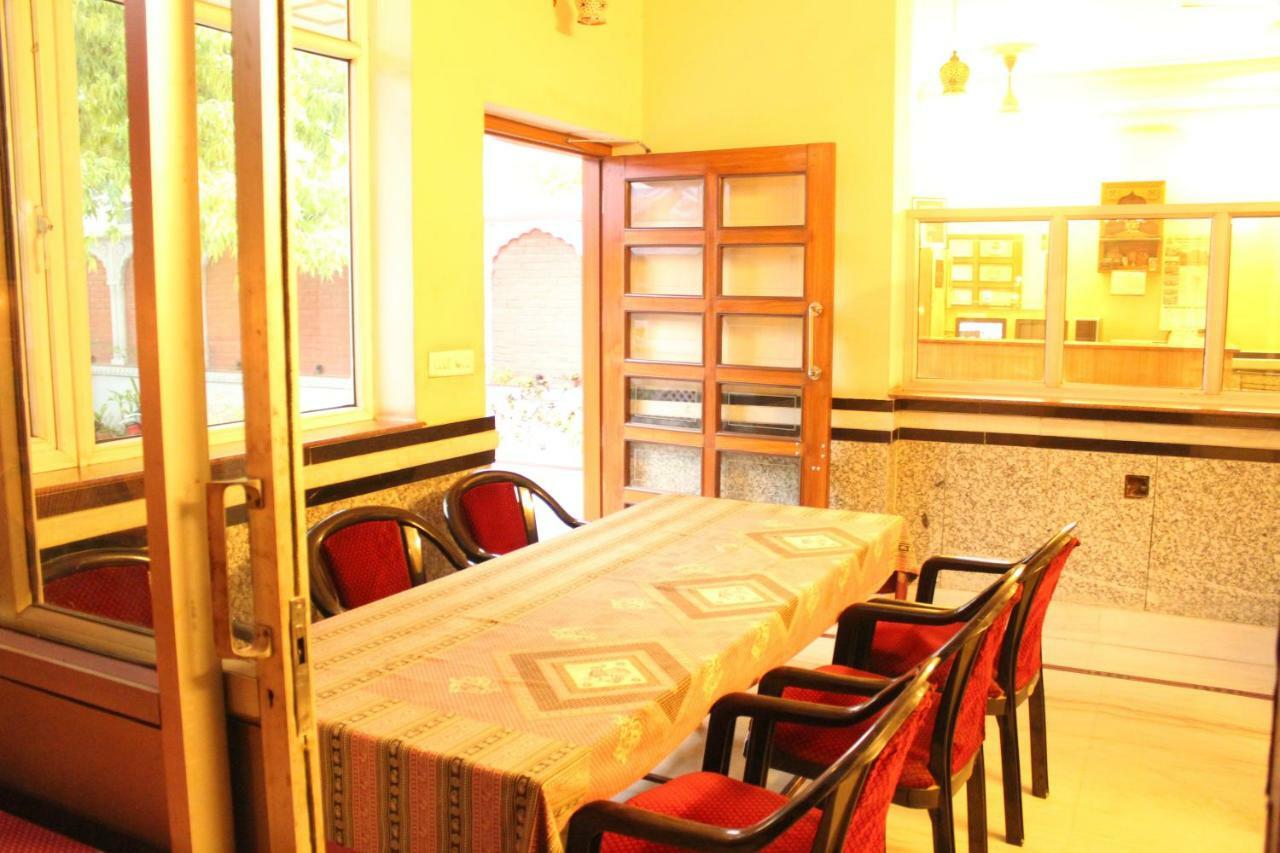 Chit Chat Guest House Dzsaipur Kültér fotó